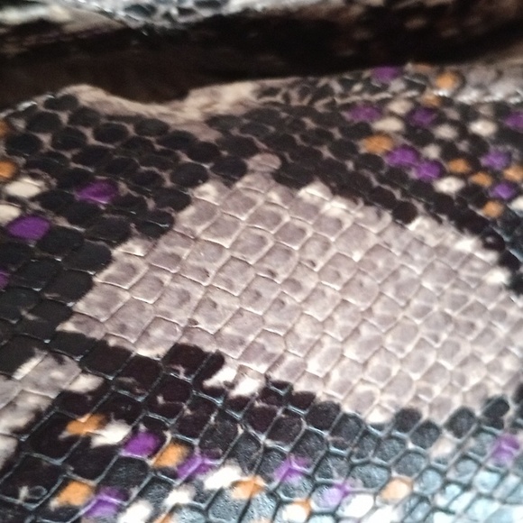 Vince Camuto Leather Slip-Ons - Picture 3 of 8